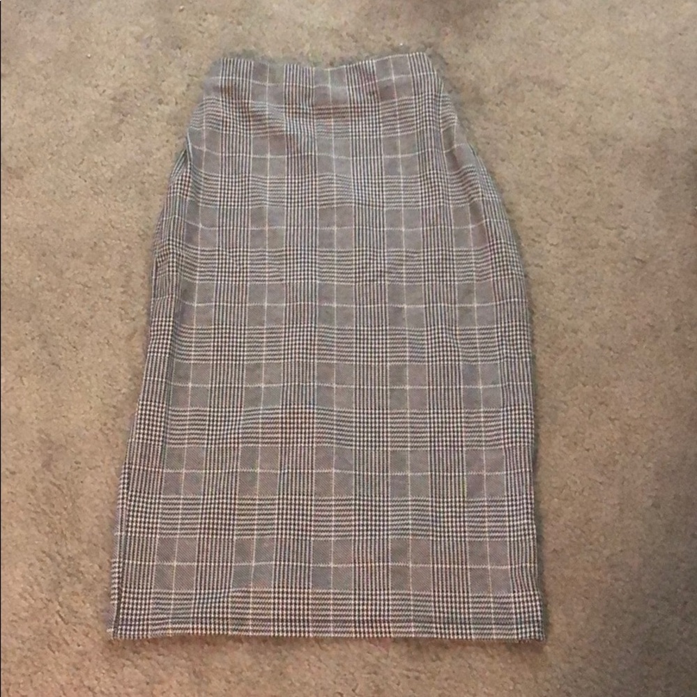 NWOT black and grey midi pencil skirt with slit